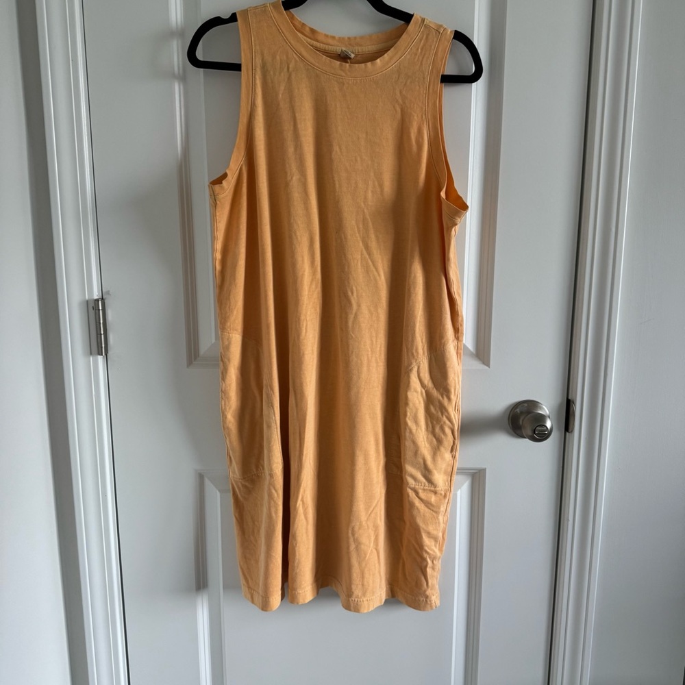 Old Navy Sleeveless Apricot Midi Dress